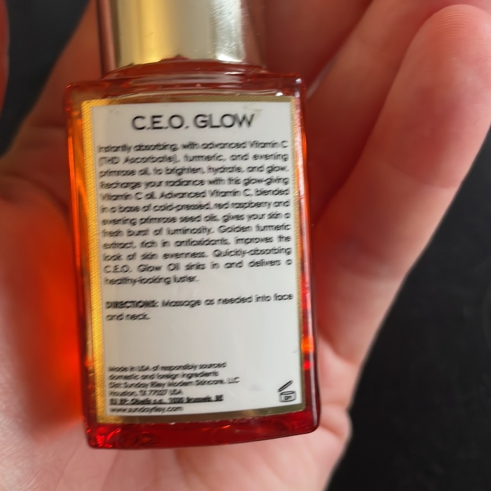 Sunday Riley CEO GLOW - Picture 3 of 3
